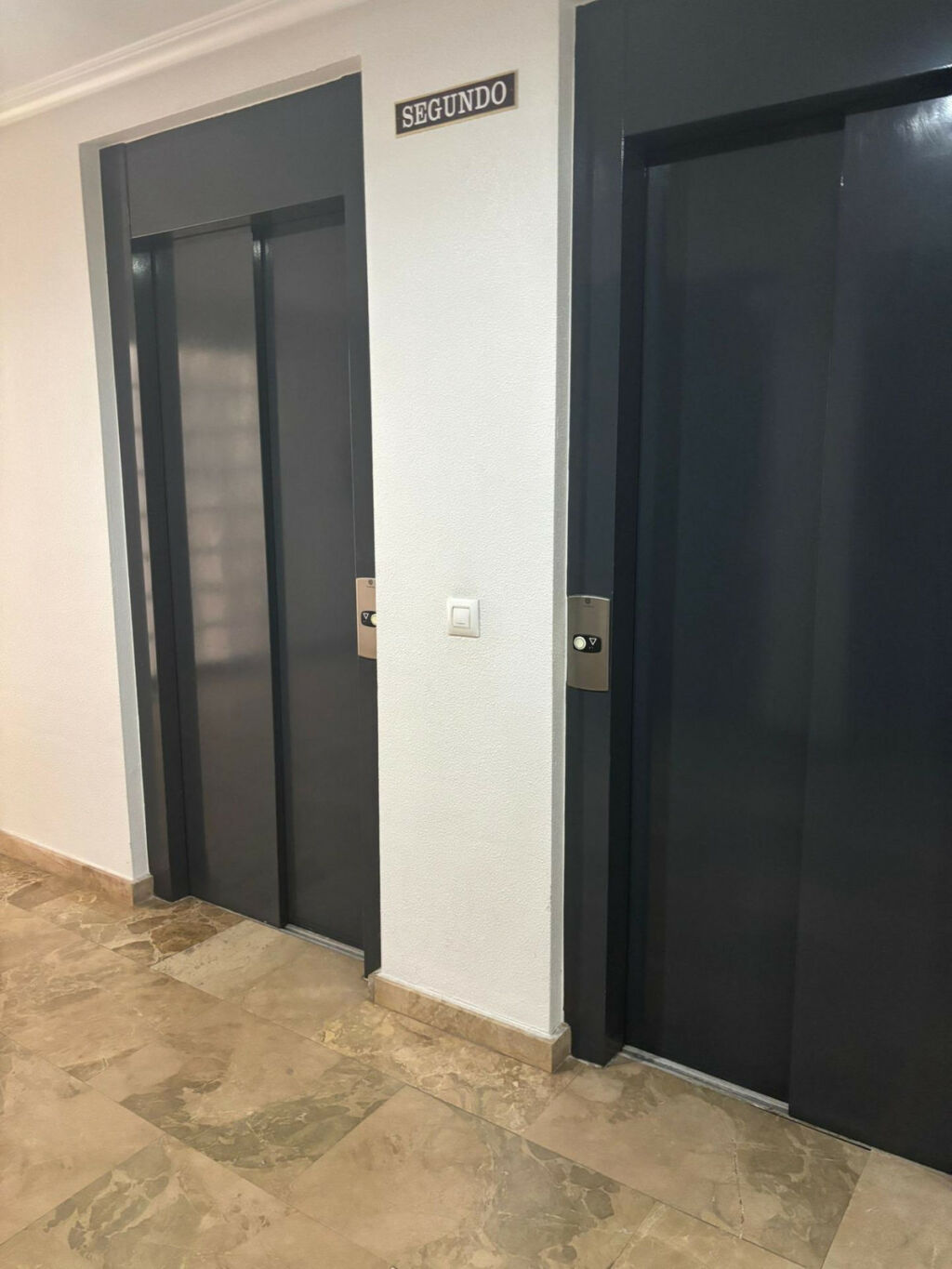Middle Floor Apartment Torrevieja Alicante - image 20