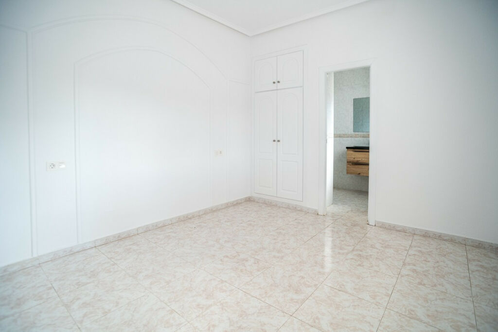 Detached Villa Ciudad Quesada Alicante - image 20
