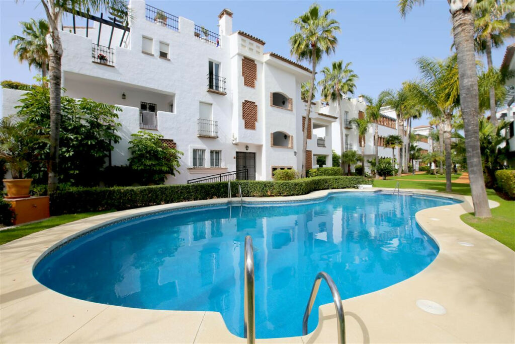 Middle Floor Apartment Marbella Málaga - image 20
