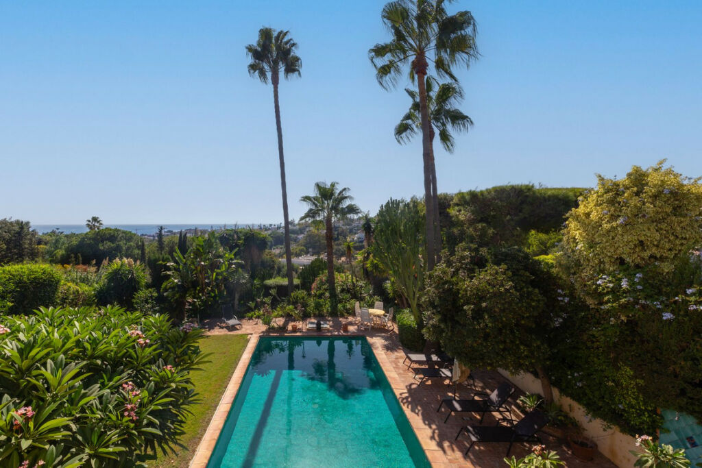 Detached Villa Elviria Málaga - image 15