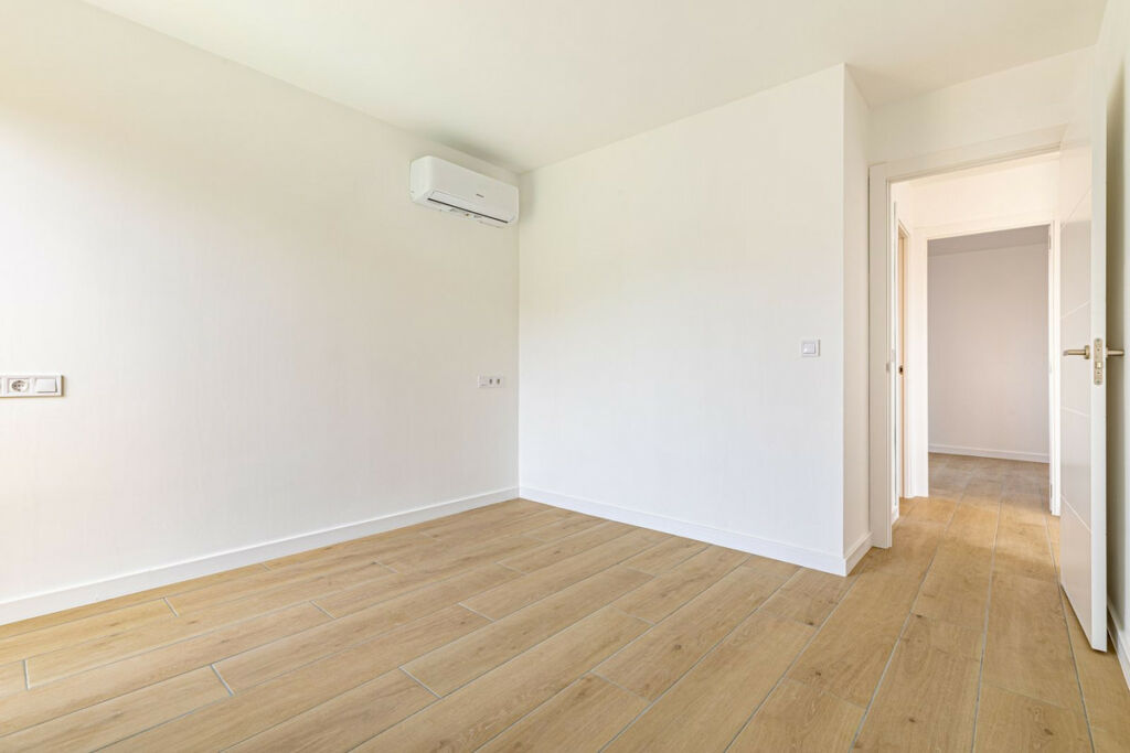 Middle Floor Apartment Estepona Málaga - image 21