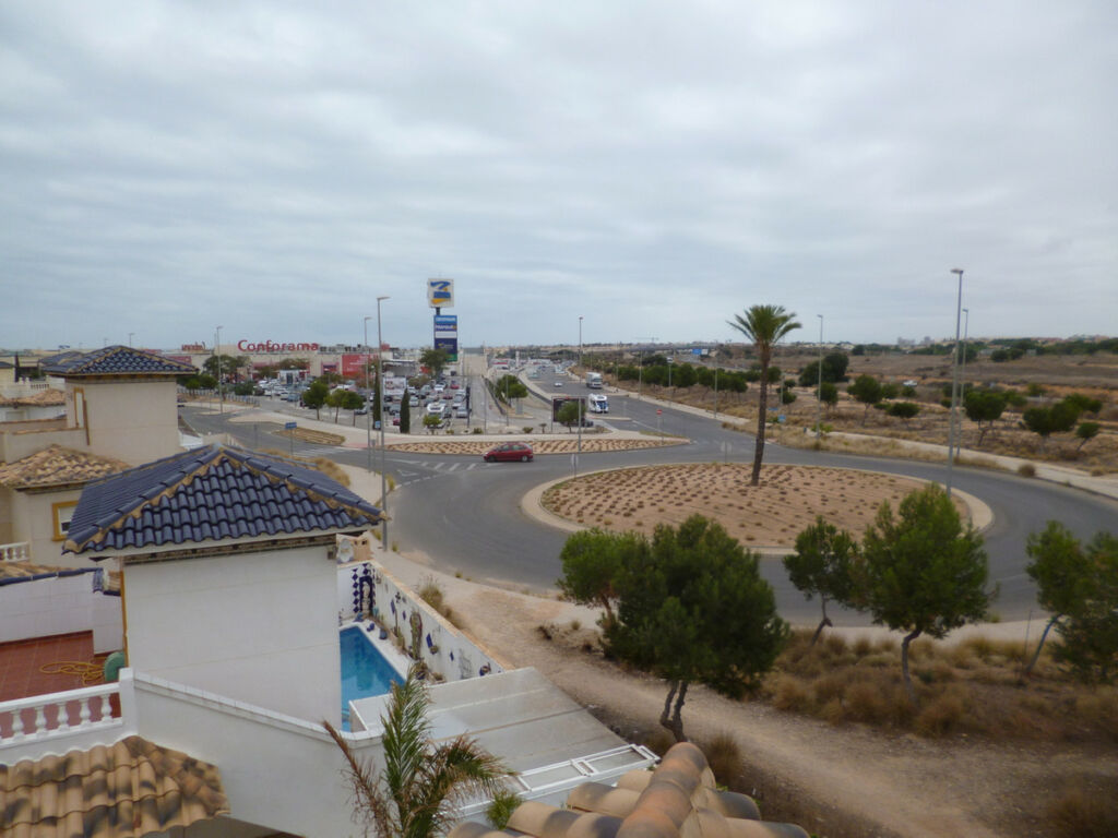 Detached Villa Playa Flamenca Alicante - image 18