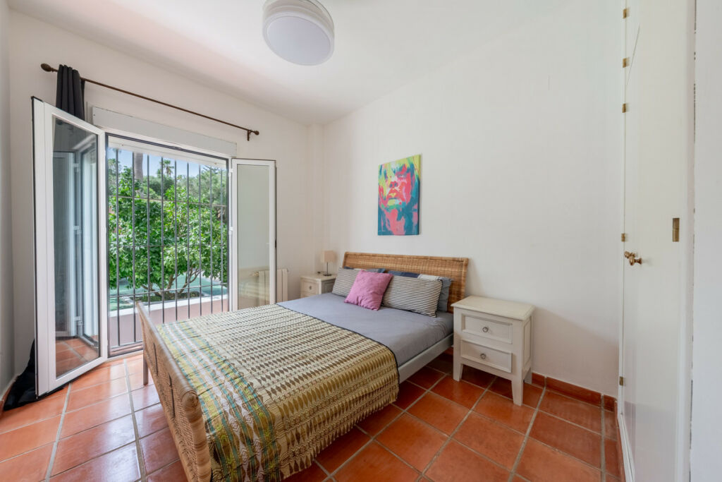 Detached Villa Sotogrande Alto Cádiz - image 20