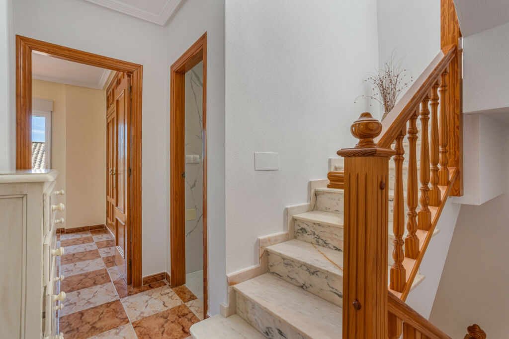 Semi-Detached House Playa Golf Alicante - image 20