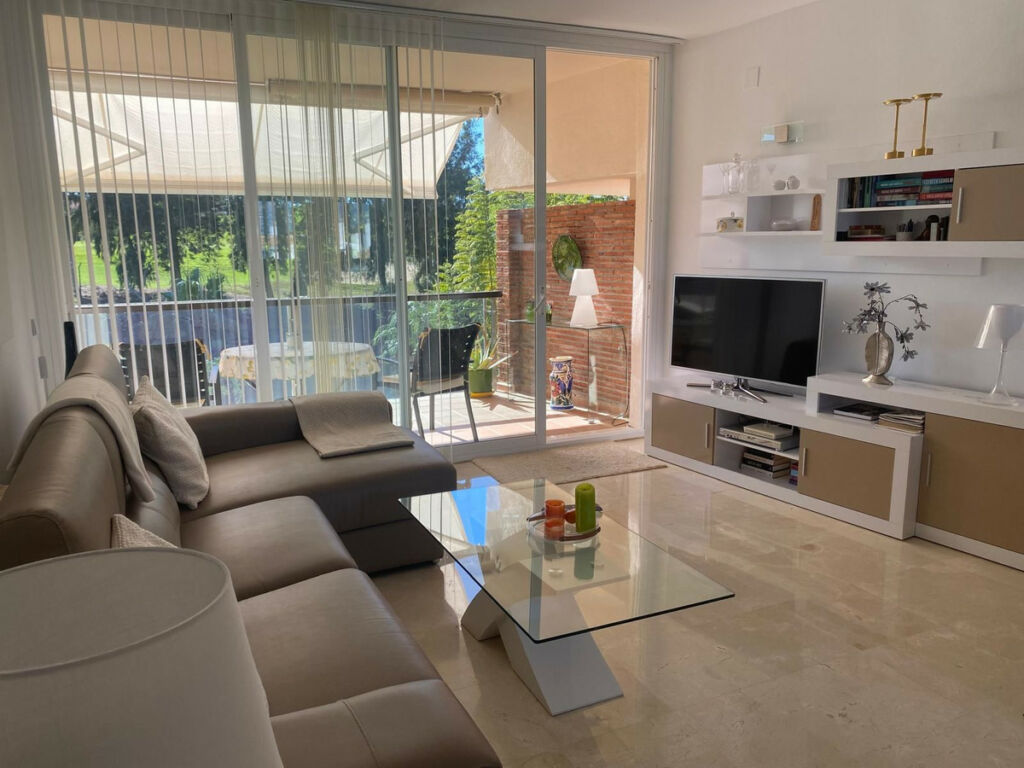 Middle Floor Apartment Riviera del Sol Málaga - image 20