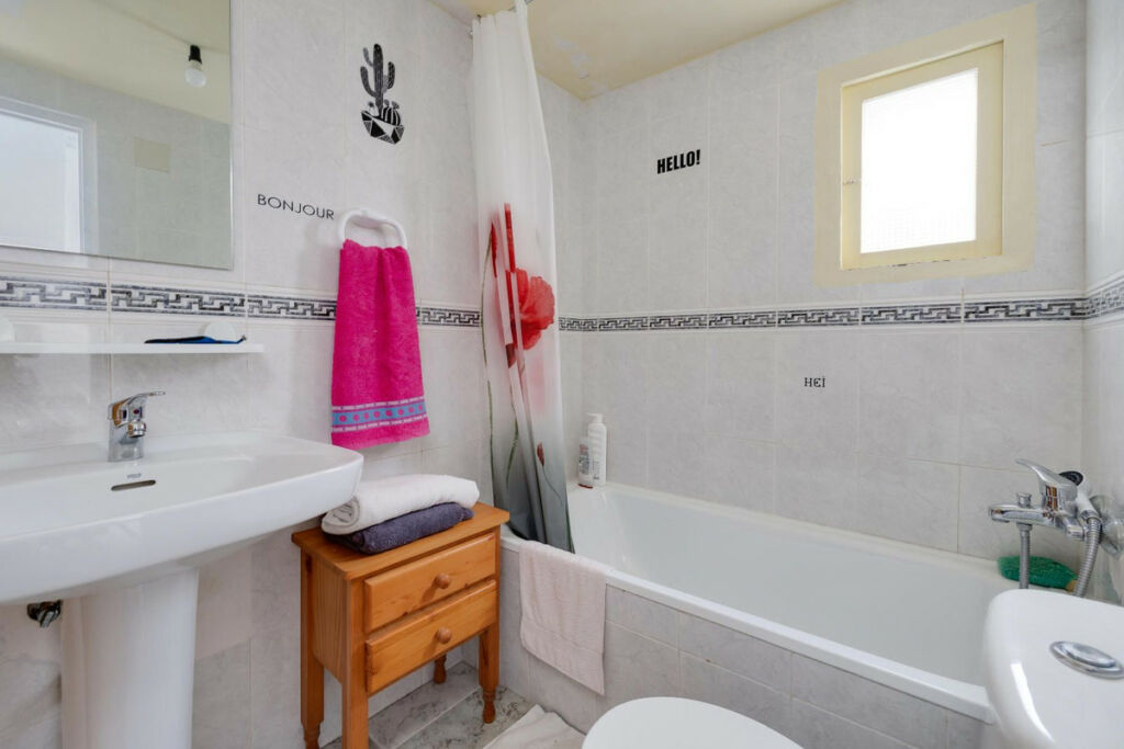 Ground Floor Apartment Torrevieja Alicante - image 20
