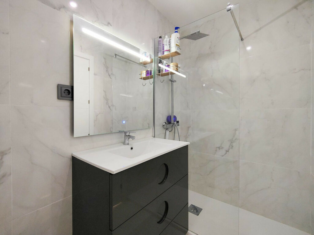 Middle Floor Apartment Punta Prima Alicante - image 20