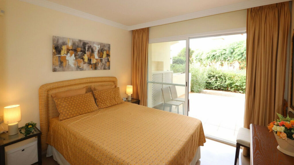 Ground Floor Apartment Elviria Málaga - image 20