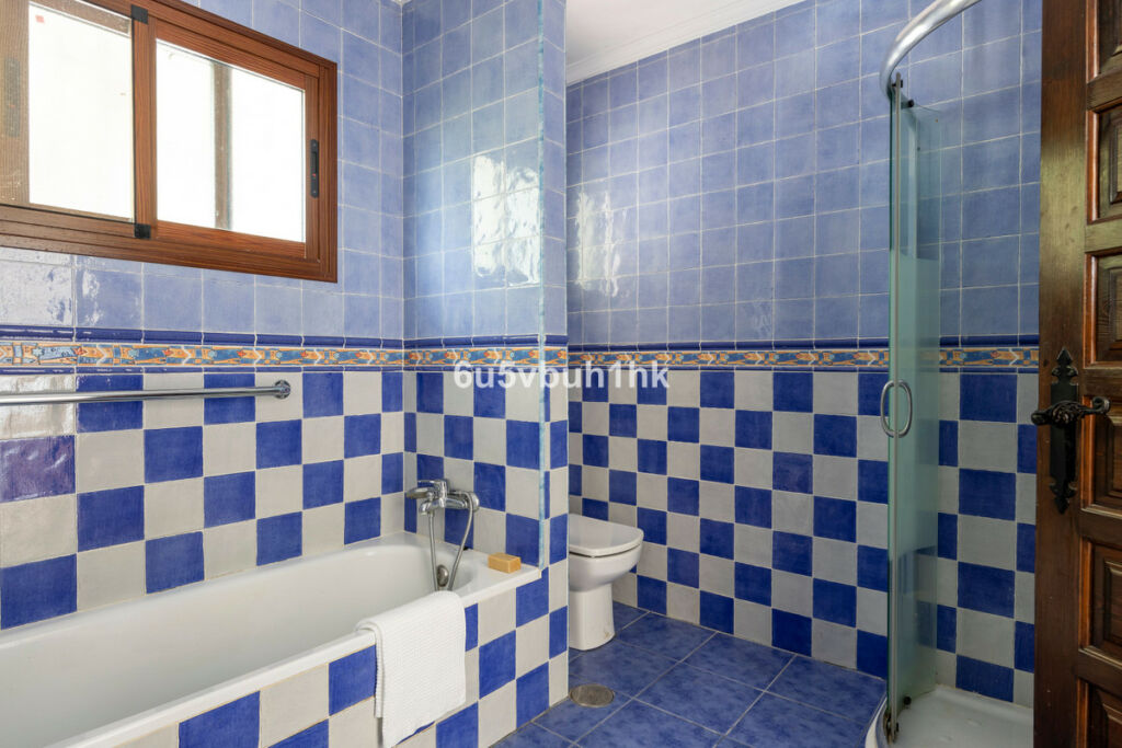 Detached Villa Torremuelle Málaga - image 20