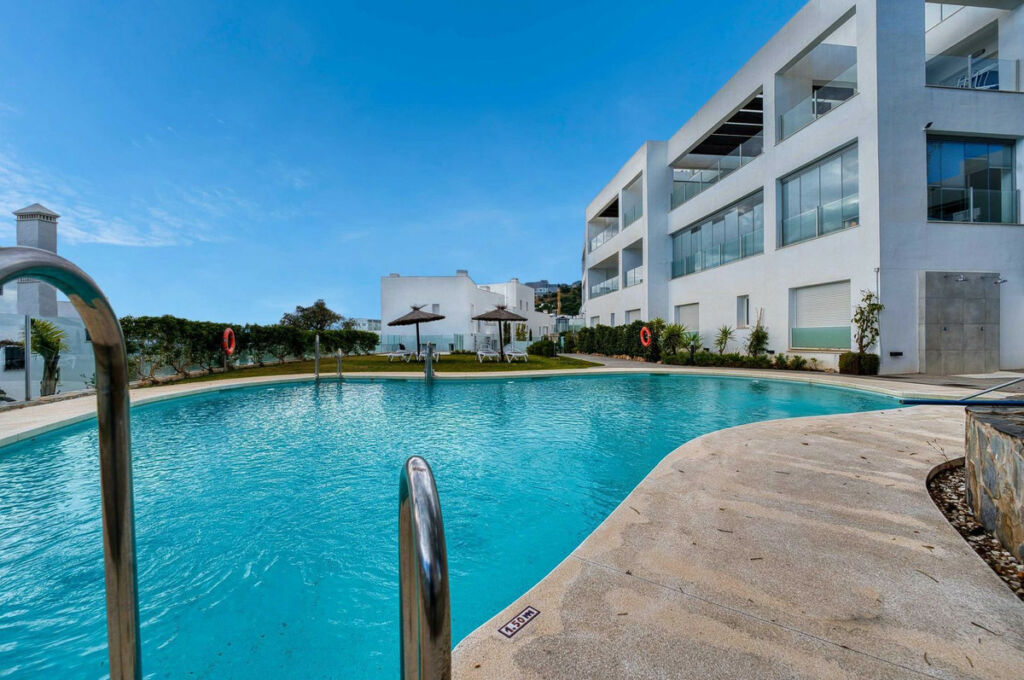 Middle Floor Apartment Altos de los Monteros Málaga - image 20