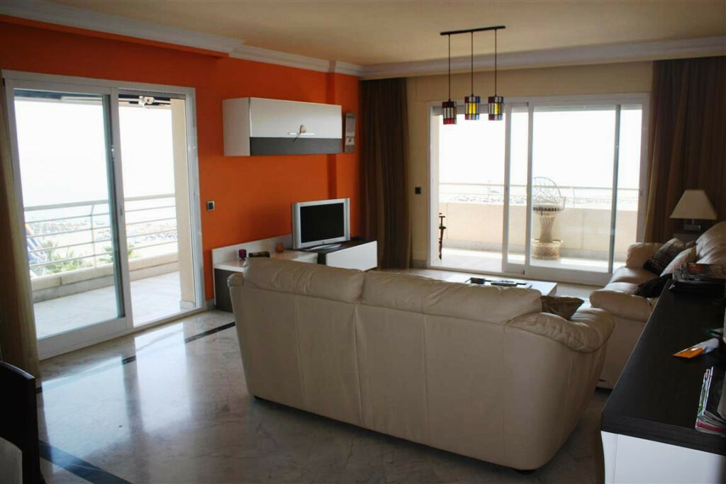 Middle Floor Apartment Puerto Banús Málaga - image 20