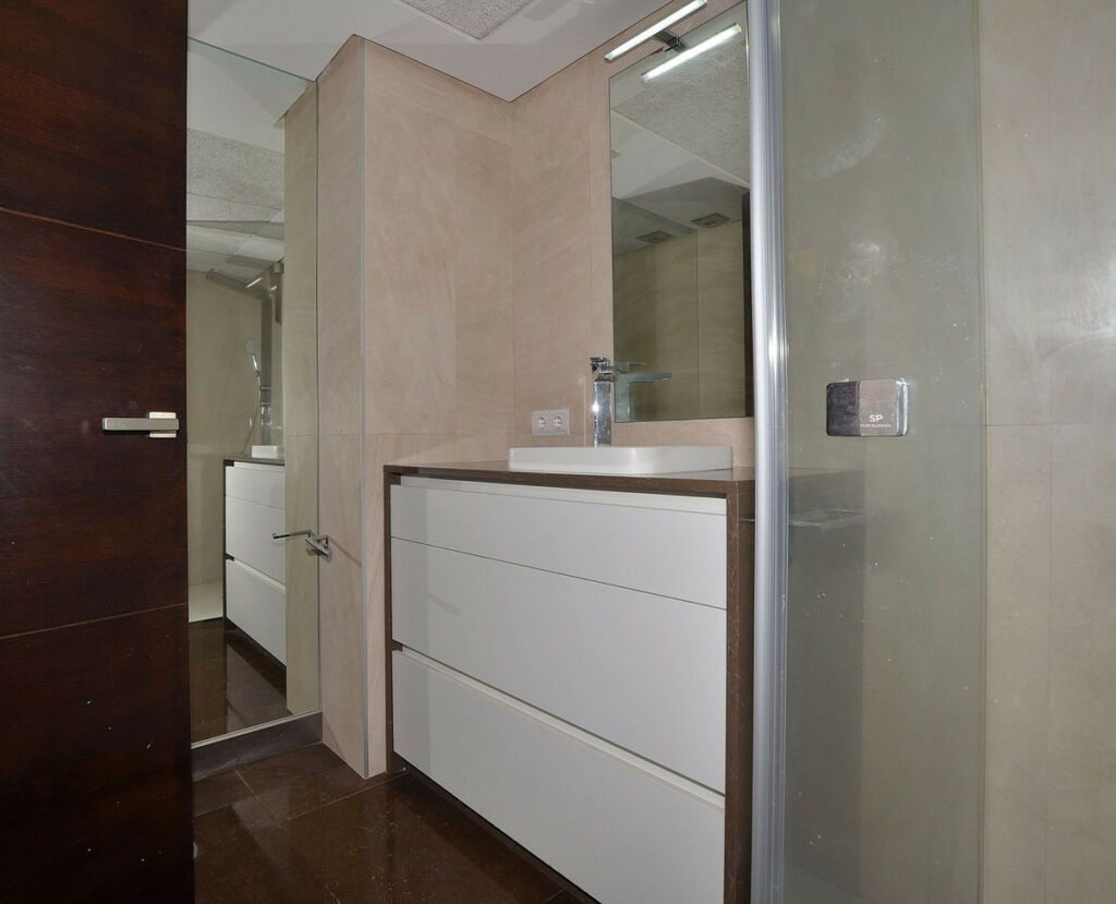 Middle Floor Apartment Benalmadena Pueblo Málaga - image 20