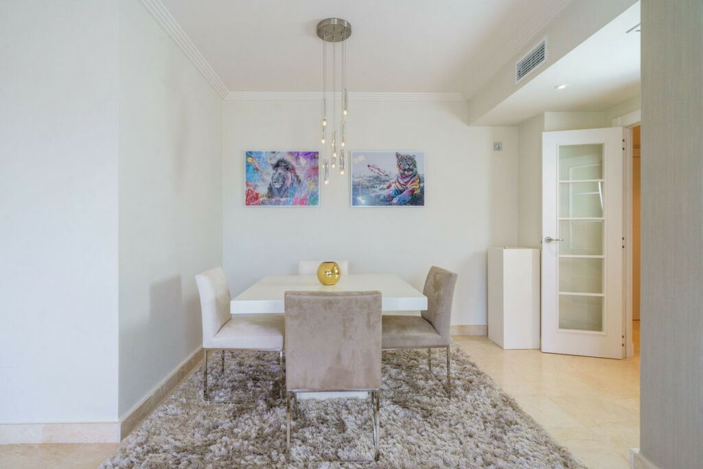 Middle Floor Apartment Benahavís Málaga - image 20
