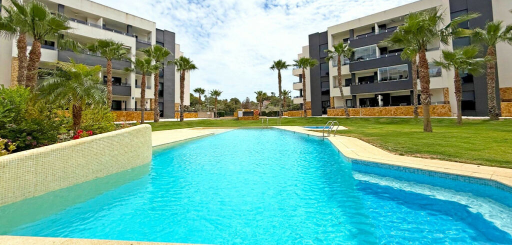 Middle Floor Apartment Los Altos Alicante - image 20