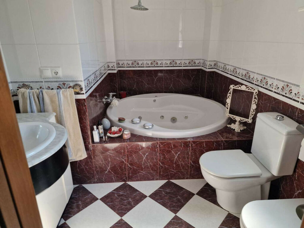 Detached Villa Alhaurín de la Torre Málaga - image 20
