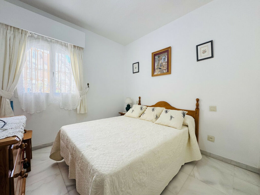 Middle Floor Apartment San Luis de Sabinillas Málaga - image 20