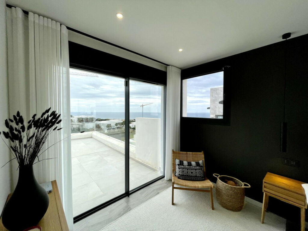 Semi-Detached House Cabopino Málaga - image 20