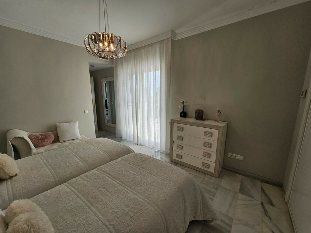 Penthouse Estepona Málaga - image 20