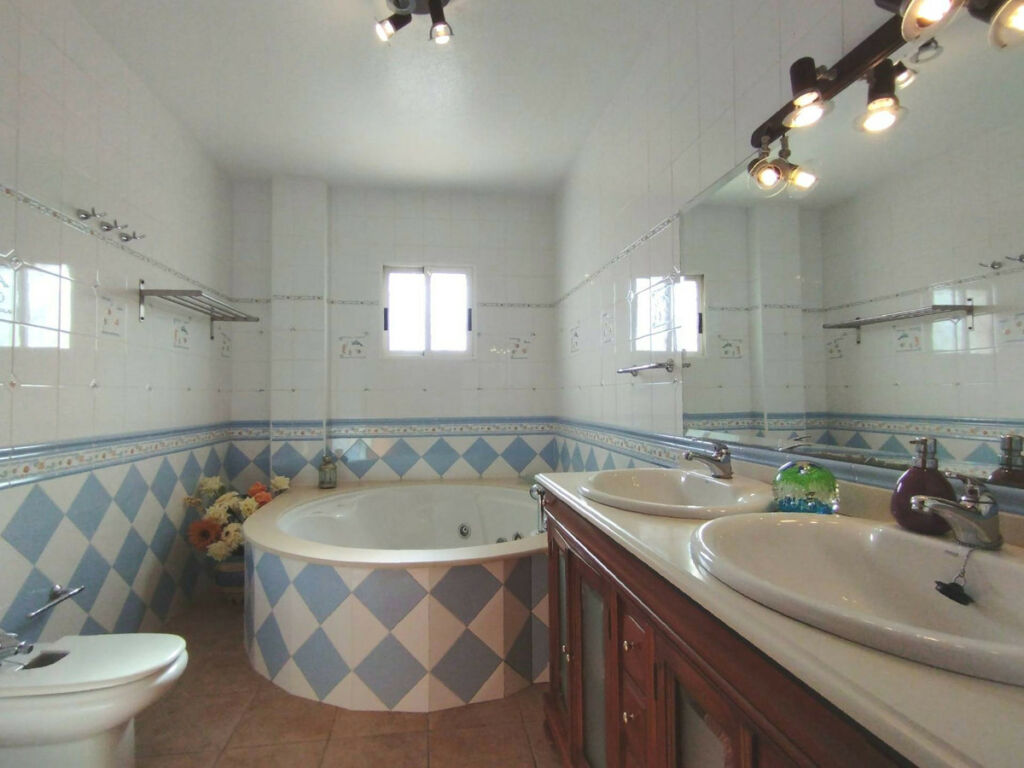 Detached Villa La Siesta Alicante - image 20