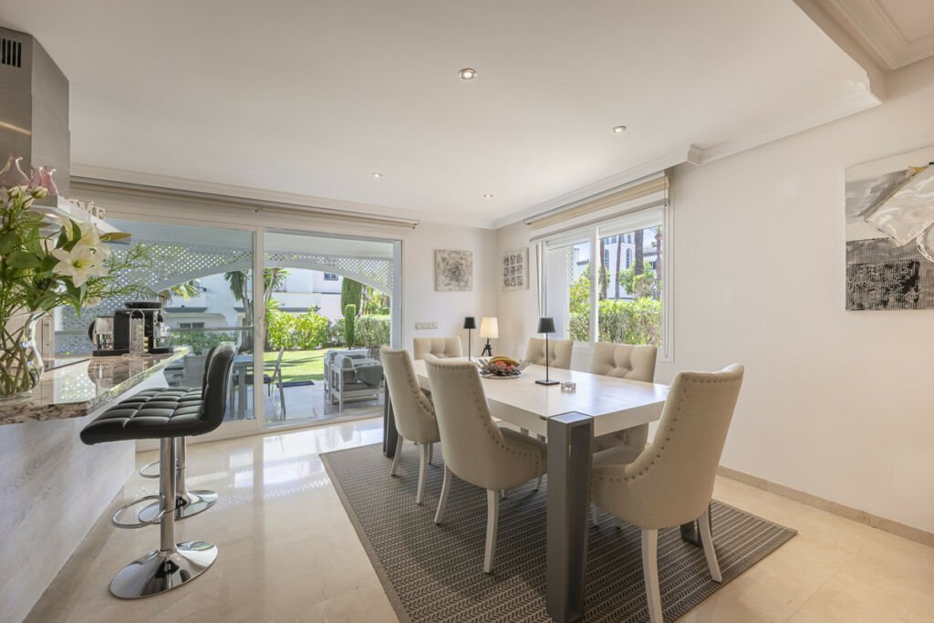 Ground Floor Apartment Estepona Málaga - image 20