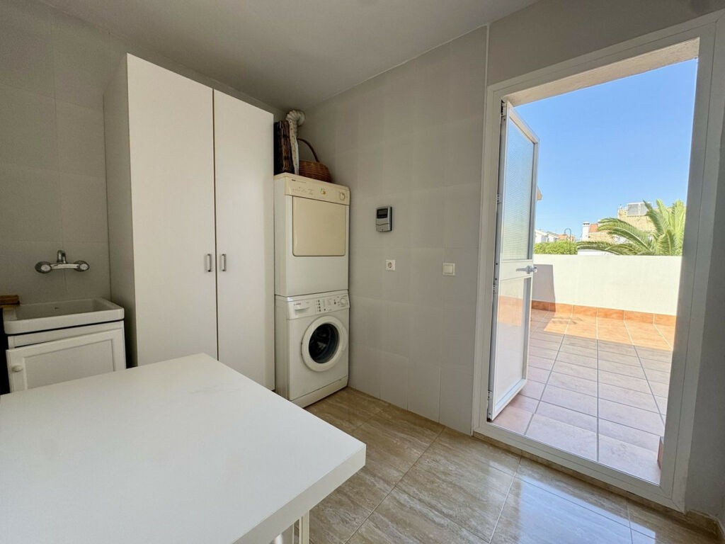 Semi-Detached House Las Lagunas Málaga - image 20