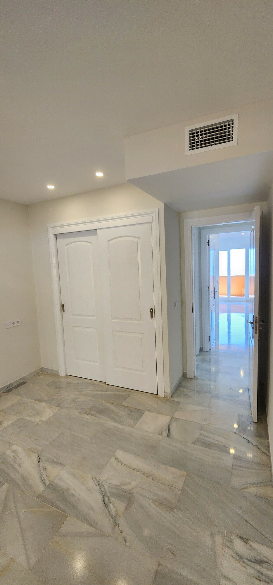 Middle Floor Apartment Calahonda Málaga - image 20