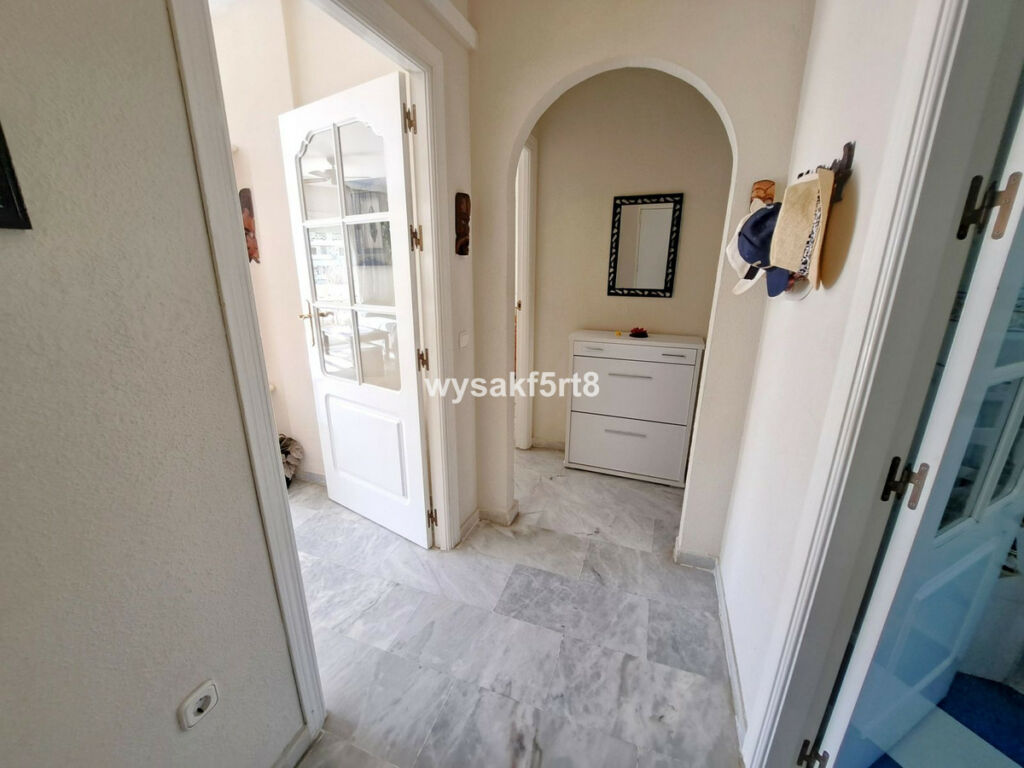 Middle Floor Apartment La Duquesa Málaga - image 20
