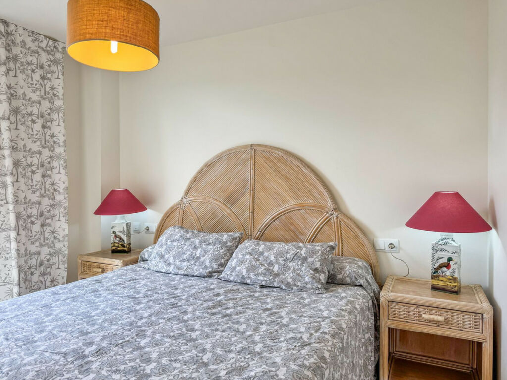 Penthouse Manilva Málaga - image 20