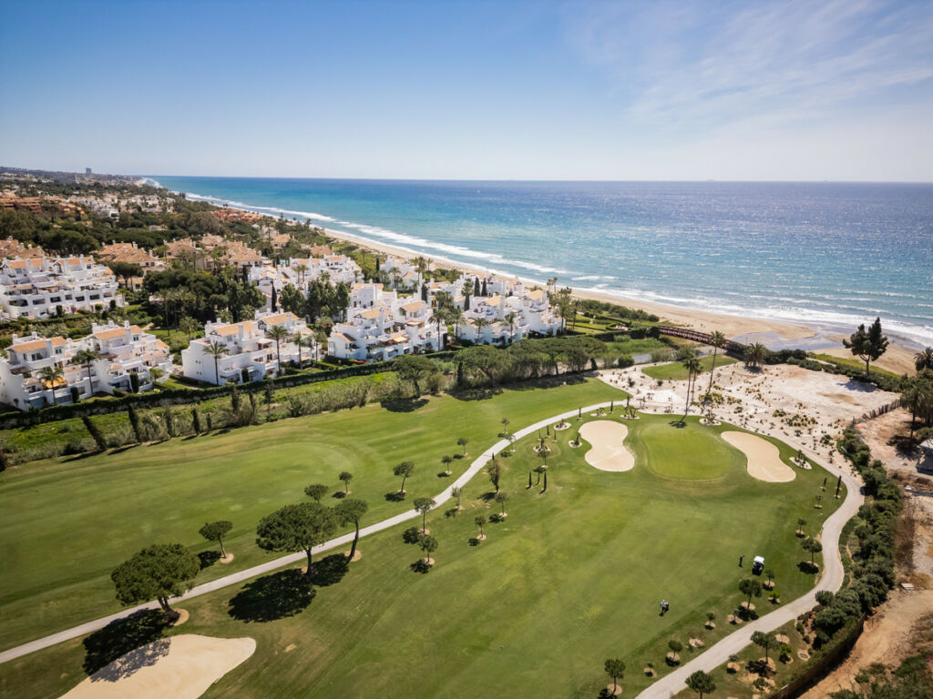 Middle Floor Apartment Los Monteros Málaga - image 20