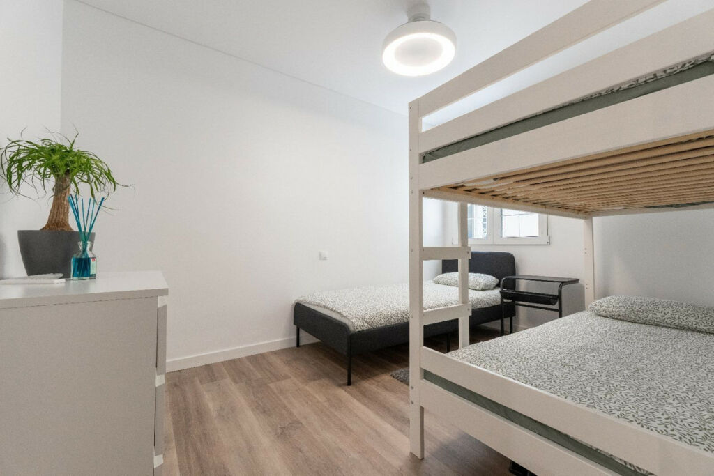 Middle Floor Apartment Torrevieja Alicante - image 20