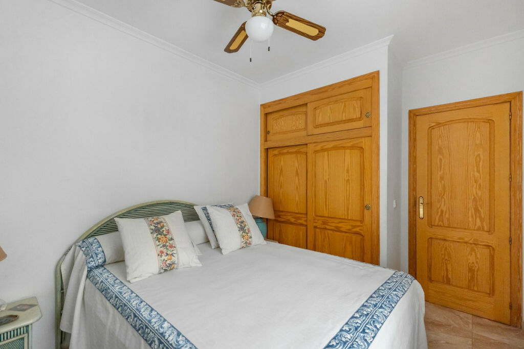 Middle Floor Apartment La Mata Alicante - image 20
