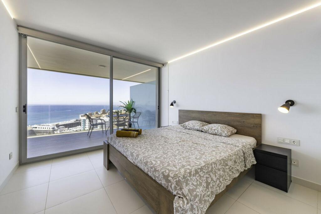 Middle Floor Apartment Higueron Málaga - image 20