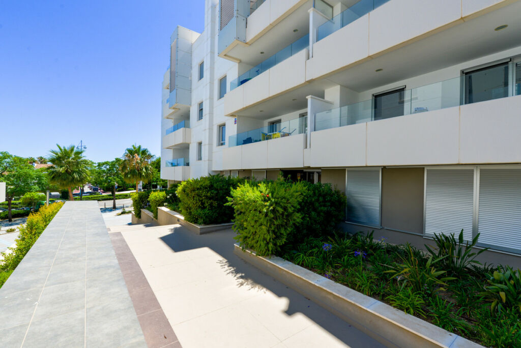 Ground Floor Apartment San Pedro de Alcántara Málaga - image 6