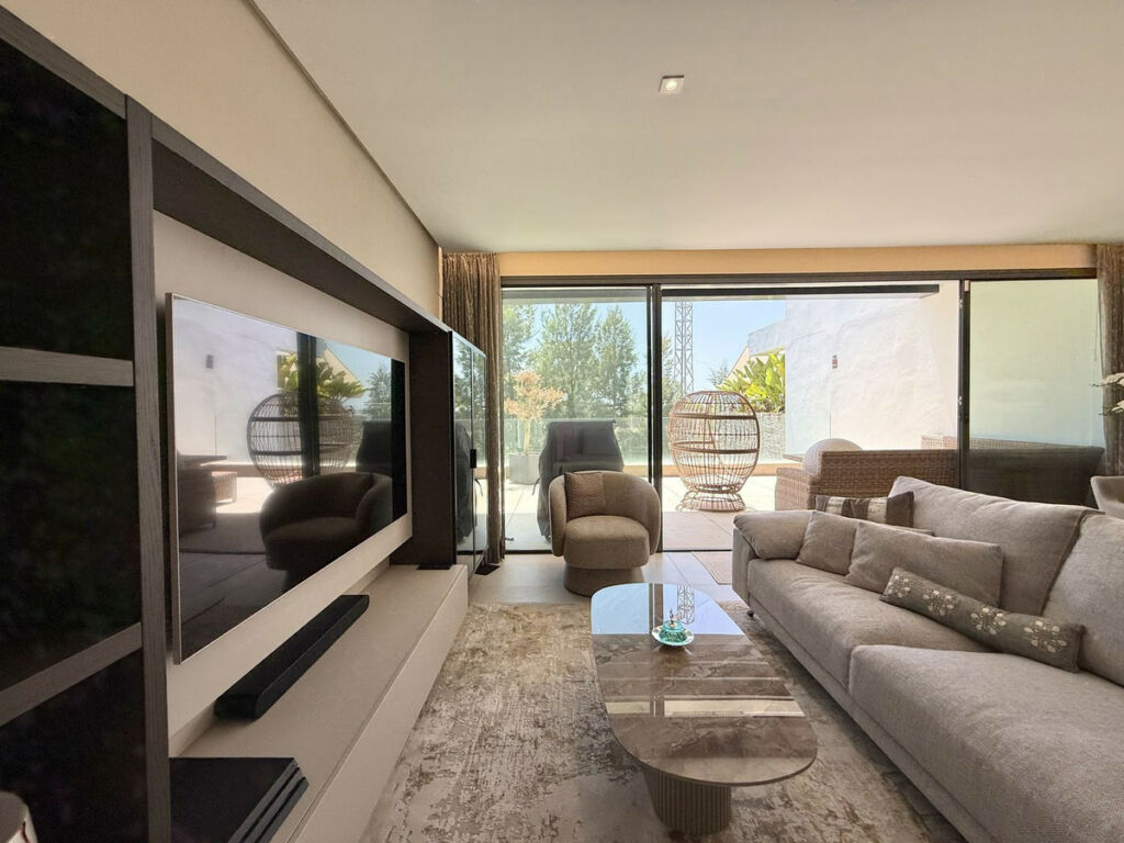 Penthouse Cabopino Málaga - image 20