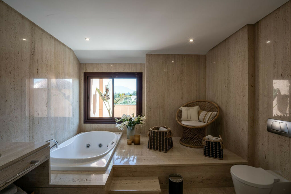 Penthouse Duplex Puerto Banús Málaga - image 21
