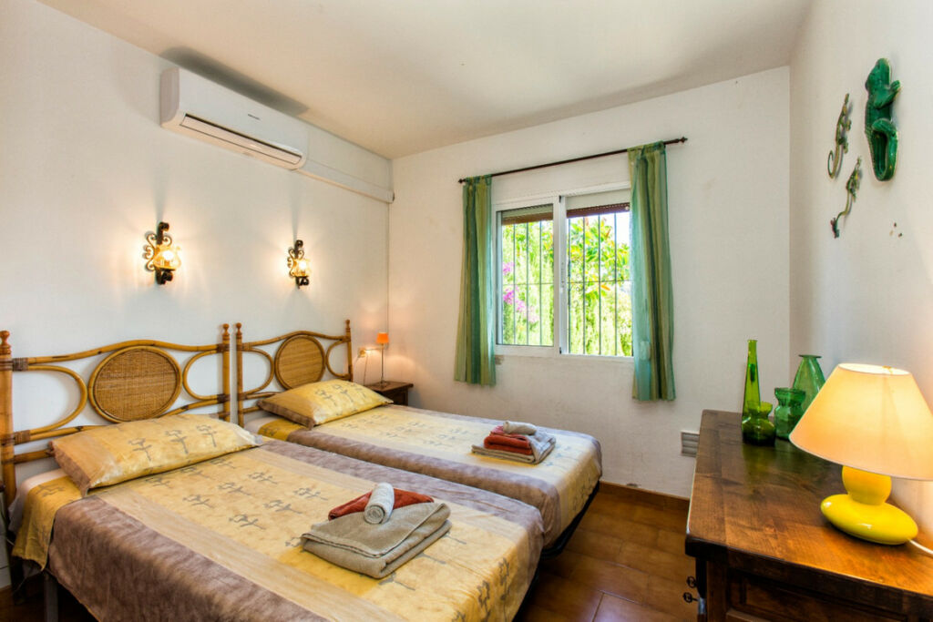 Bungalow Moraira Alicante - image 21