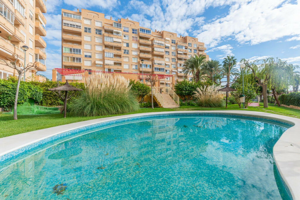 Middle Floor Apartment El Campello Alicante - image 21