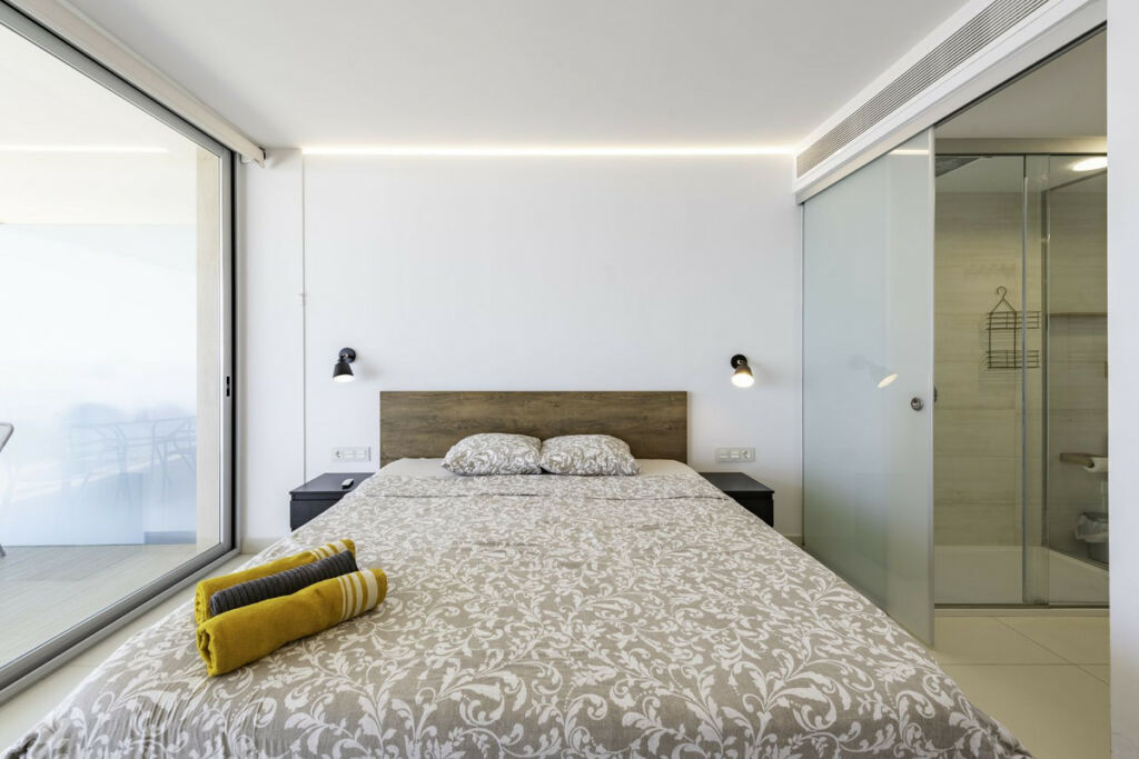 Middle Floor Apartment Higueron Málaga - image 21