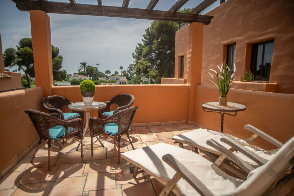 Middle Floor Apartment El Paraiso Málaga - image 22