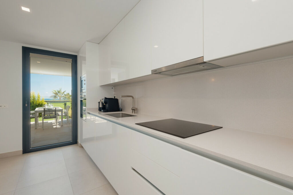 Middle Floor Apartment Estepona Málaga - image 21