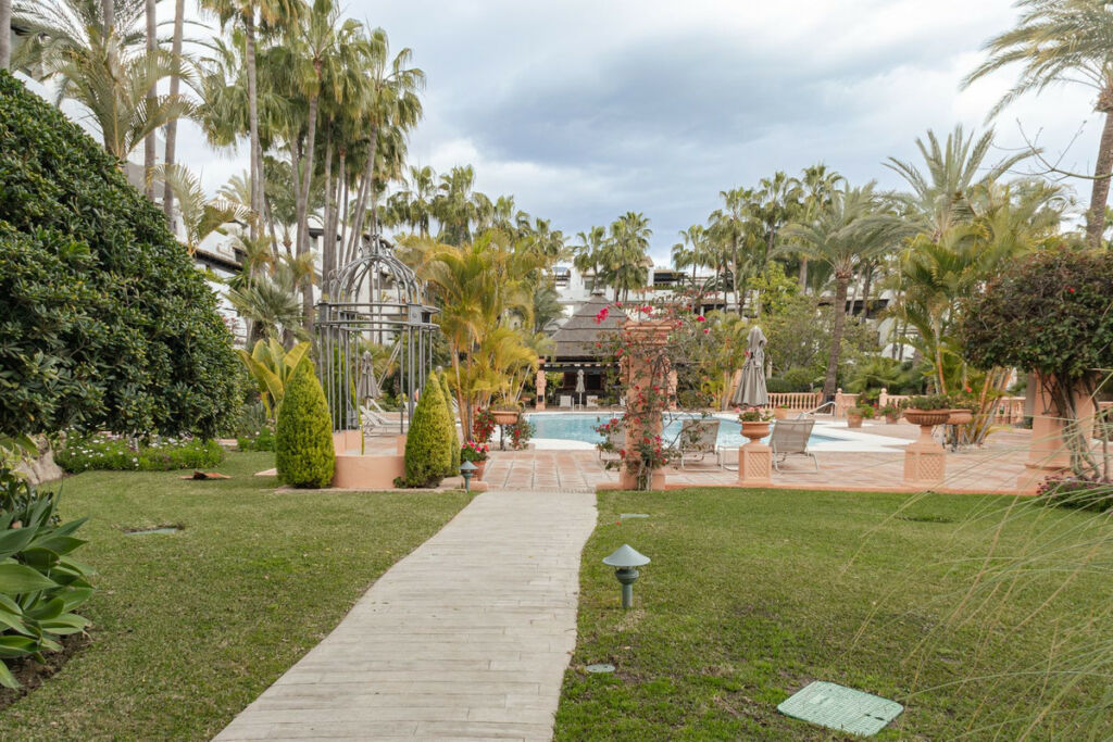Penthouse Duplex The Golden Mile Málaga - image 21