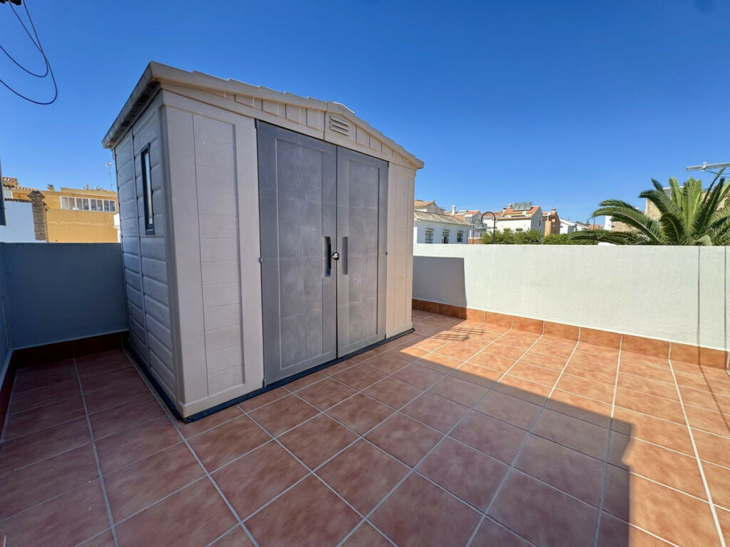 Semi-Detached House Las Lagunas Málaga - image 21