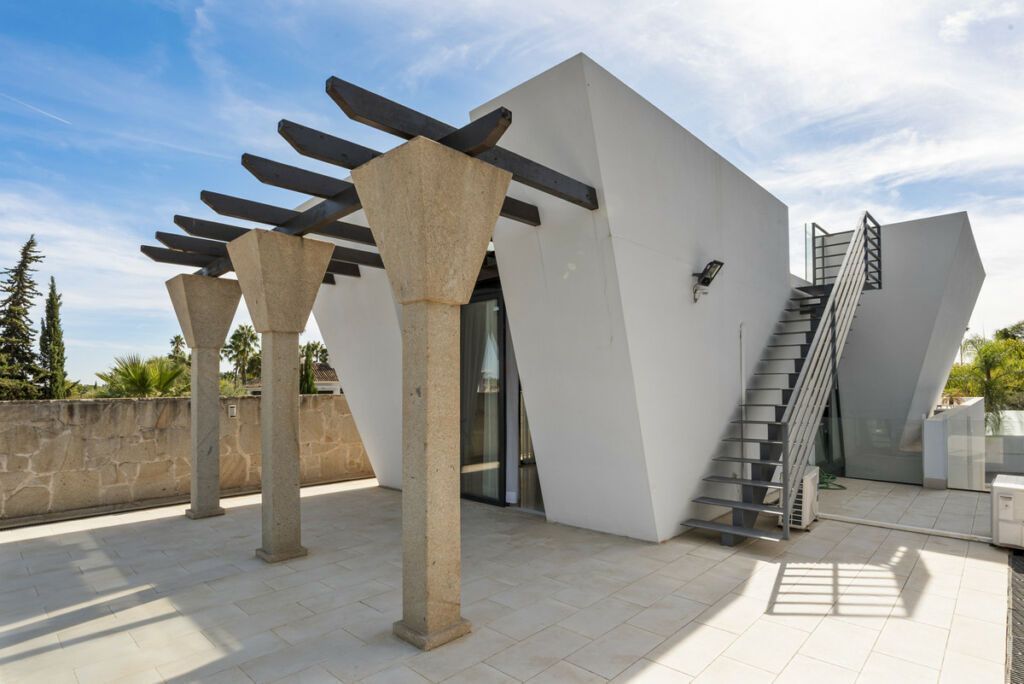 Detached Villa Nueva Andalucía Málaga - image 21