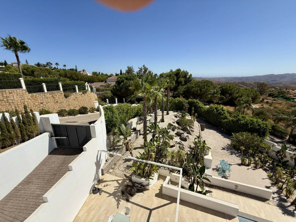 Detached Villa Valtocado Málaga - image 21
