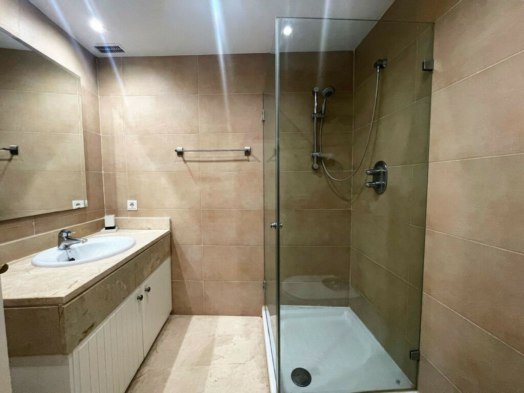 Townhouse Atalaya Málaga - image 21