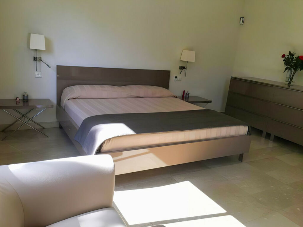 Detached Villa Guadalmina Baja Málaga - image 21