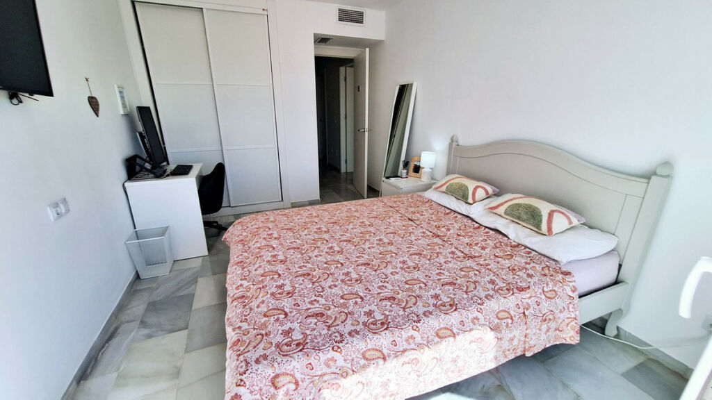 Townhouse La Duquesa Málaga - image 21