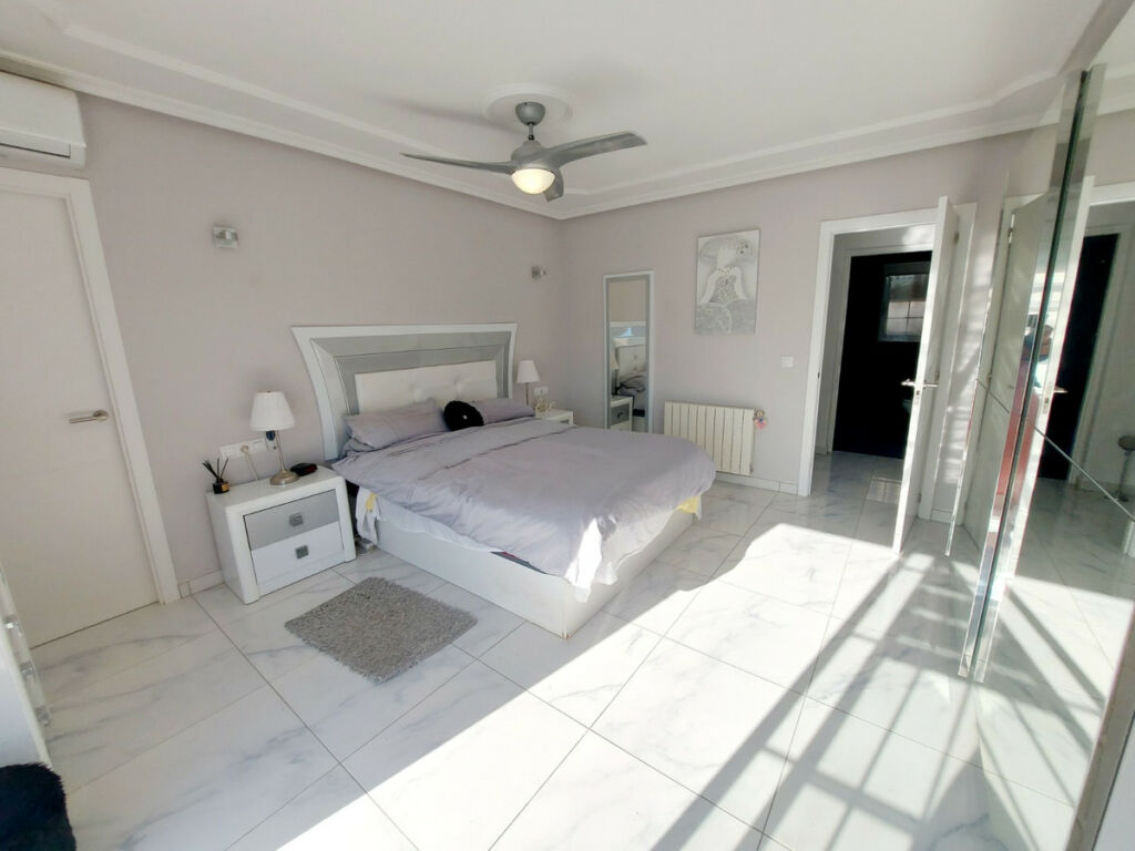 Detached Villa Orihuela Costa Alicante - image 21