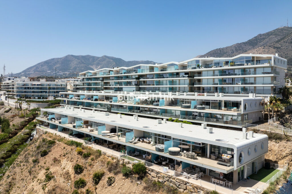 Penthouse Fuengirola Málaga - image 21