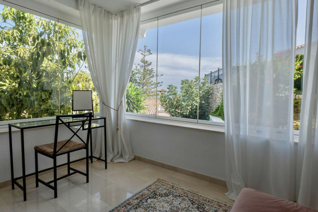 Detached Villa Benalmadena Málaga - image 21